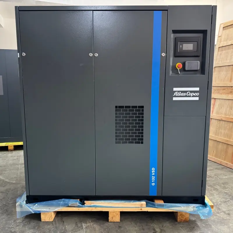 أطلس كوبكو G132VSD ضاغط لولبي محقون بالزيت 400 فولت 50 هرتز محرك متغير السرعة