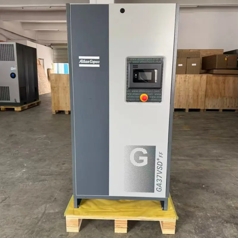 ضاغط الهواء اللولبي المحقون بالزيت GA37 VSD+ FF 37kW 50HP من أطلس كوبكو للصناعة