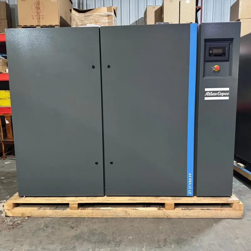 أطلس كوبكو ZT 37 VSD FF ضاغط لولبي خالي من الزيت 37KW 50HP مجفف فئة 0 أصلي